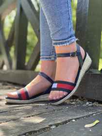 Tommy Hilfiger női szandál