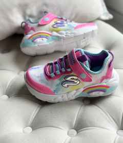 Skechers villogós kislány cipő