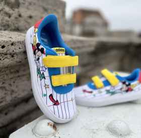 Adidas Disney cipő