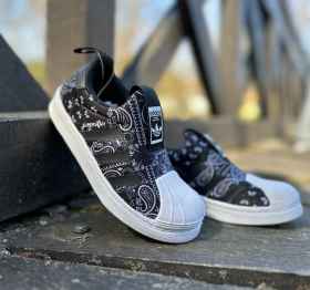 Adidas gyerek superstar cipő
